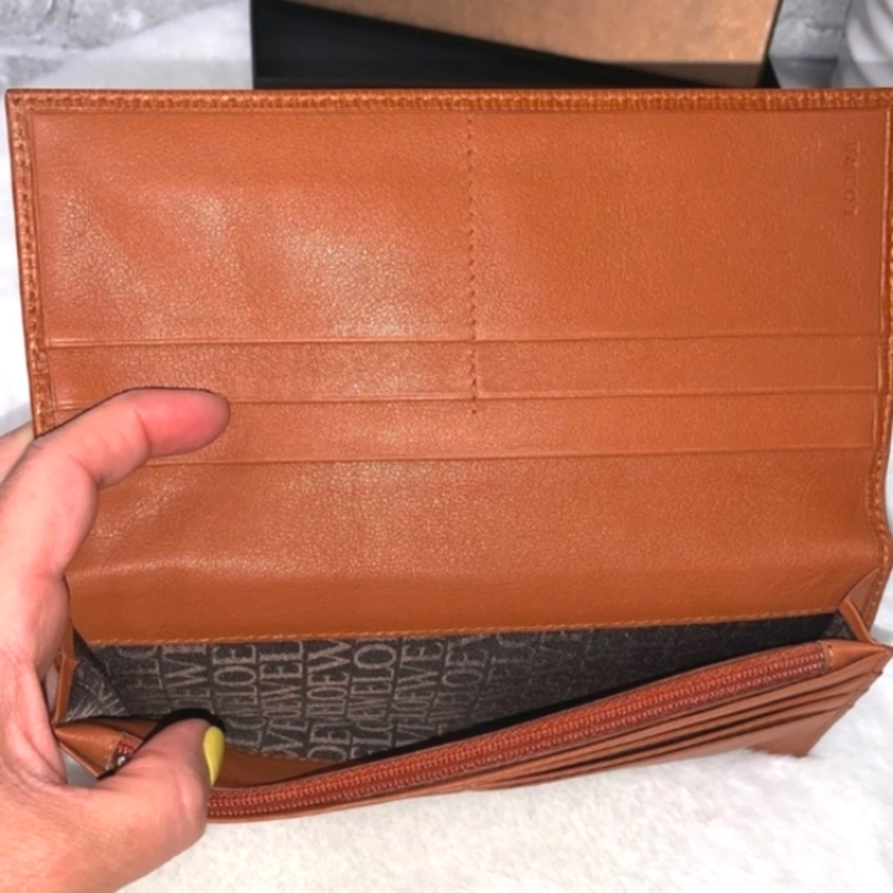 🦌  Men's LOEWE® Palladium Genuine Grain Leather Checkbook Wallet + COA NEW! - Picture 10 of 16